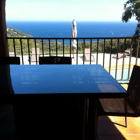 Villa Cavalaire * كافالير سور مير